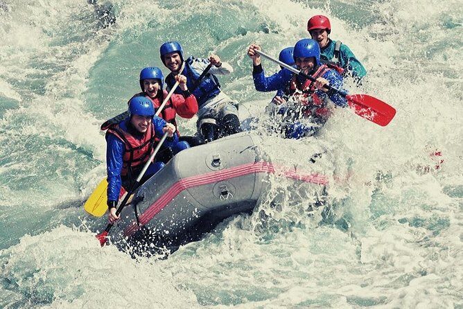 24 km White water rafting expedition in Rishikesh - Pickup and the two rafting zones: Tapovan or the river’s edge