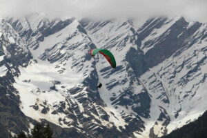Atal Tunnel Sightseeing Tour Covering Sissu & Solang Valley - From your hotel to the mountains: driving time and cold-weather reality