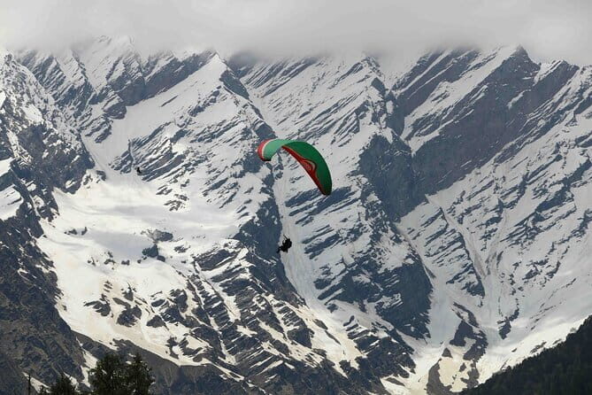 Atal Tunnel Sightseeing Tour Covering Sissu & Solang Valley - From your hotel to the mountains: driving time and cold-weather reality