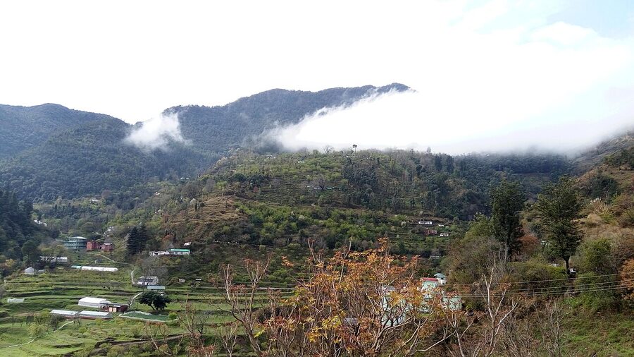 View at Kandaghat, the railway station and road turn-off for Chail.