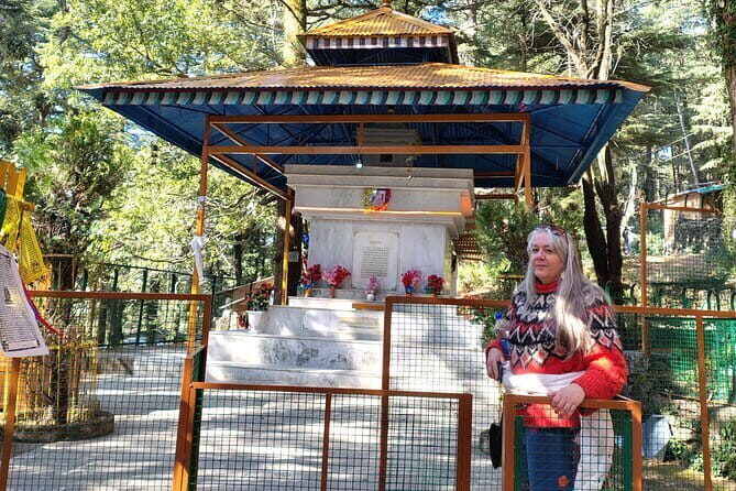 Dharamshala: Full Day Customizable City Sightseeing Tour - Stop 4: Dal Lake for a quiet hour on the water