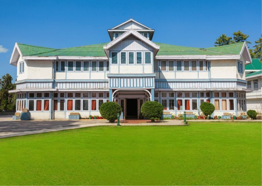 Discover the Colonial Trails of Shimla- Guided Walking Tour - Why This 2-Hour Colonial Trail Fits Shimla Perfectly