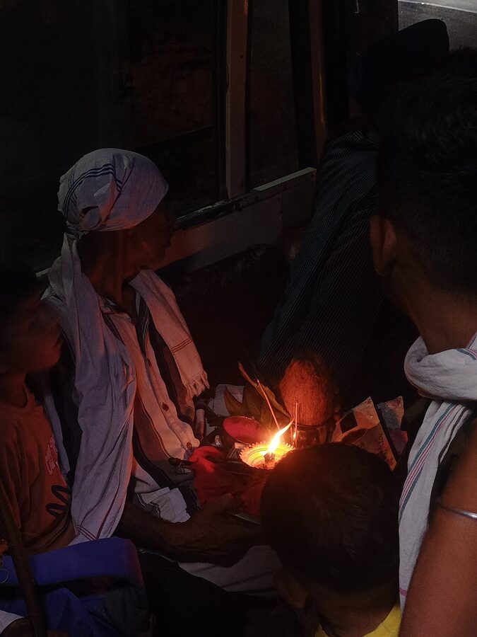 Pilgrims carrying the eternal flame to Naina Devi temple in Bilaspur during Navratri.