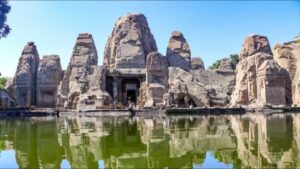 Historical Tour, Kangra fort &Rock cut temple from Dharmasla - Leaving McLeod Ganj or Dharamshala: The Ride and Kangra Valley Glimpse