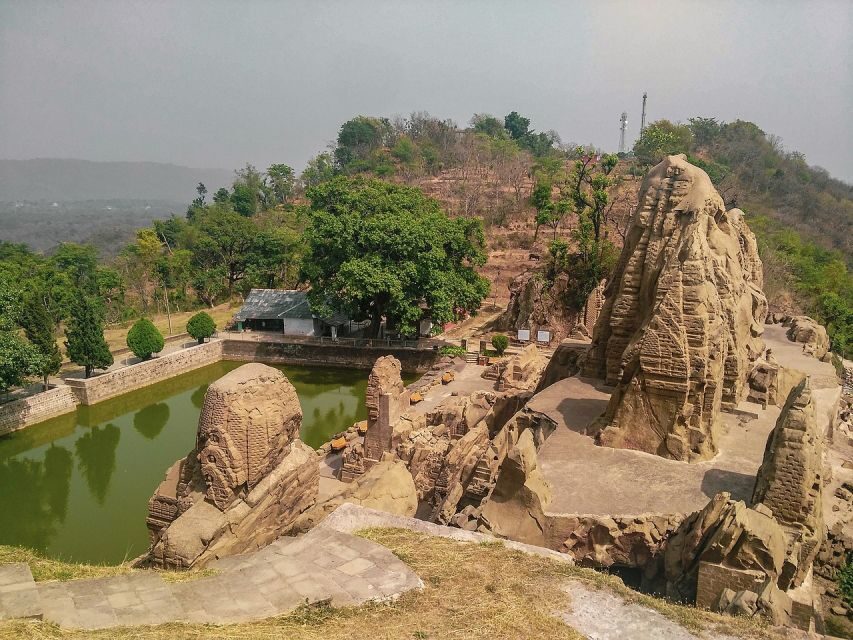 Historical Tour, Kangra fort &Rock cut temple from Dharmasla - Masroor Rock-Cut Temple: Rama, Laxmana, and Sita in Stone