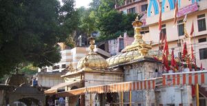 Jwalamukhi Devi Mandir at Kangra, Himachal Pradesh, with its gilt dome and traditional architecture