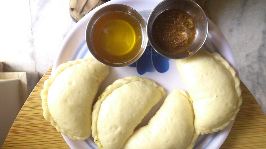 Sidu, the steamed wheat-flour bread of the Kullu Valley, served with ghee.
