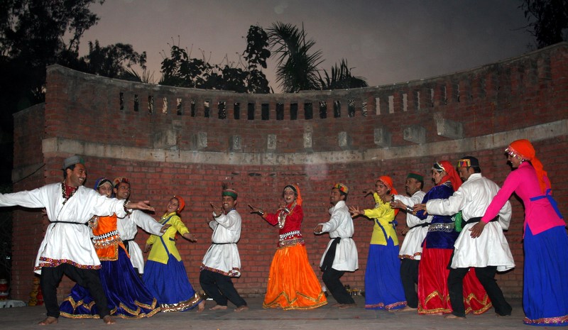 Sirmauri Nati folk dance from Himachal Pradesh.