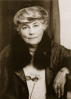 Photograph of Helena Roerich at Naggar in the 1930s.