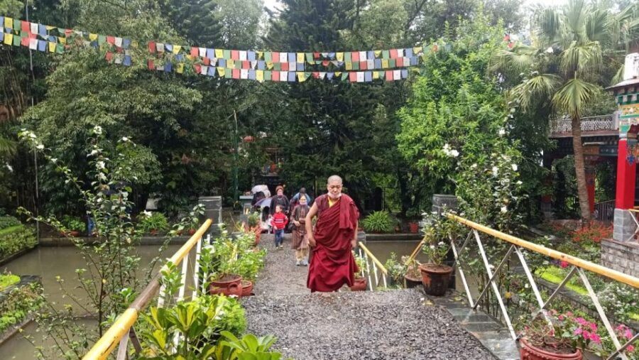Private 6 hrs Mcleodganj & Dharamshala City Tour - Norbulingka Institute: Tibetan art preservation you can see in action