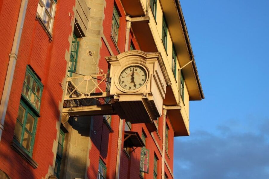 Shimla: Guided Walk Tour-Heritage, Culture & Colonial Trail - The Oberoi Cecil and All India Radio: continuity beyond the colonial era